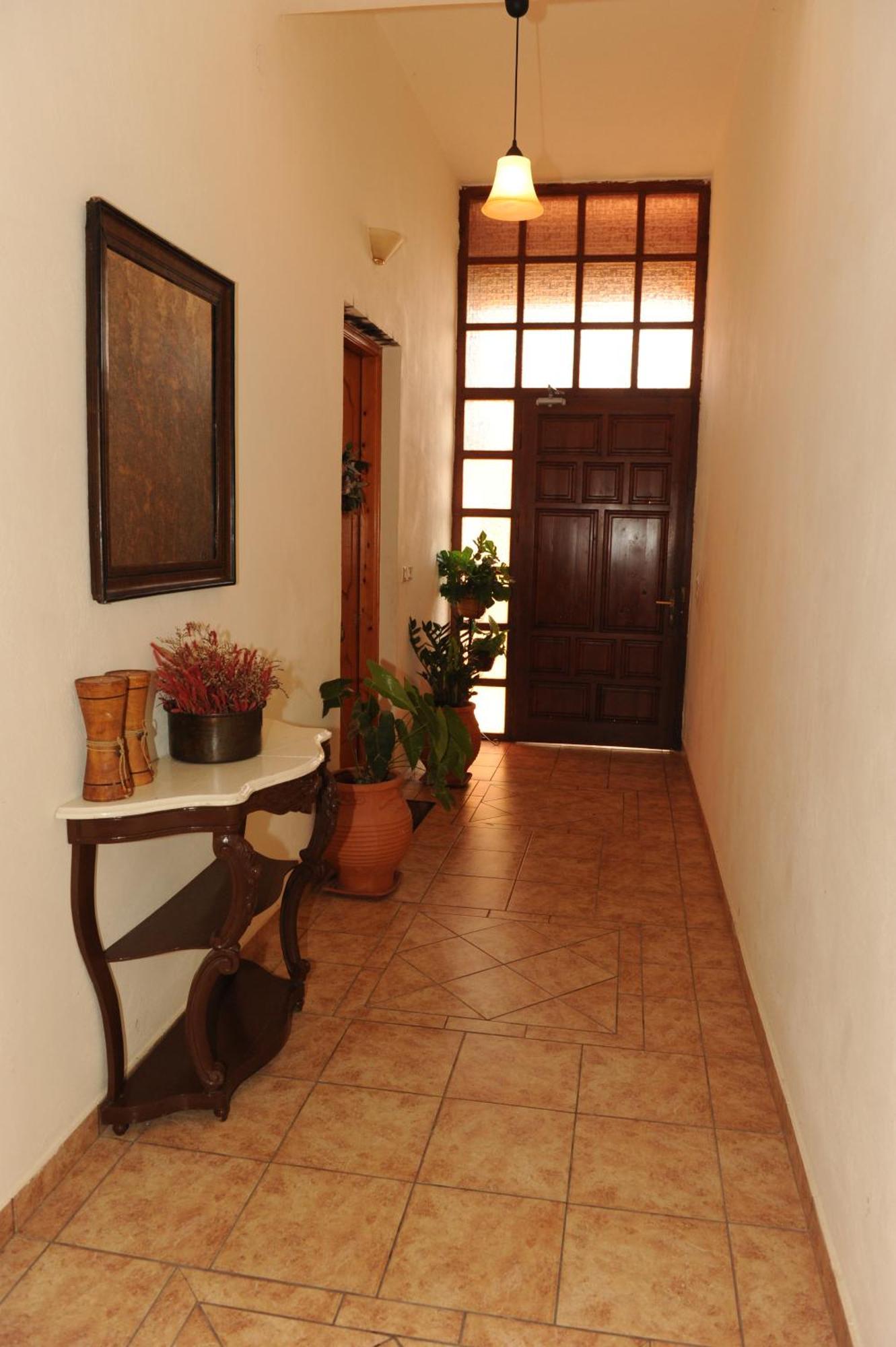 Delphic Moments - Sunny App 3Br, 2Ba With Viewアパートメント エクステリア 写真