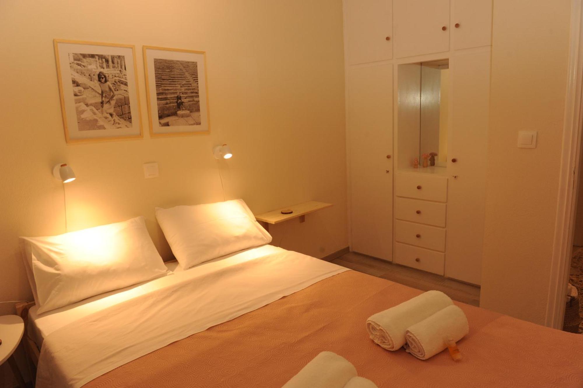 Delphic Moments - Sunny App 3Br, 2Ba With Viewアパートメント エクステリア 写真