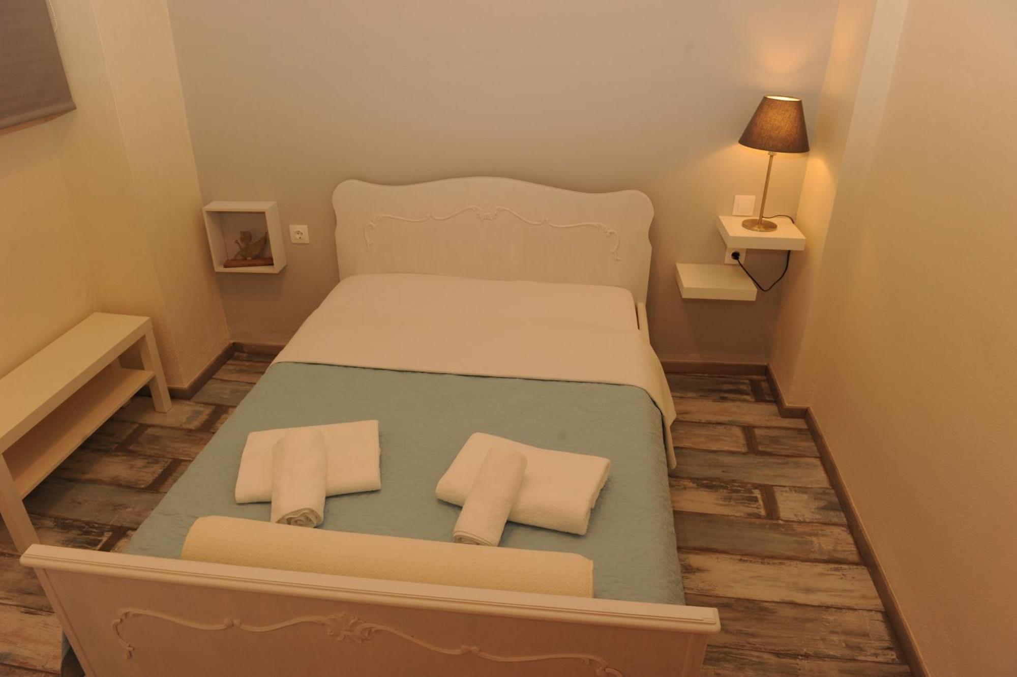 Delphic Moments - Sunny App 3Br, 2Ba With Viewアパートメント エクステリア 写真